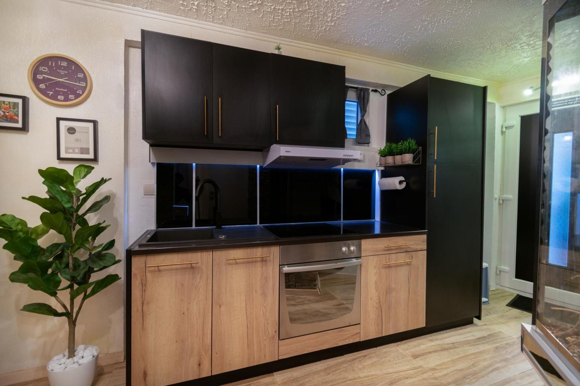 Apartments Villa Tomas Брела Екстер'єр фото